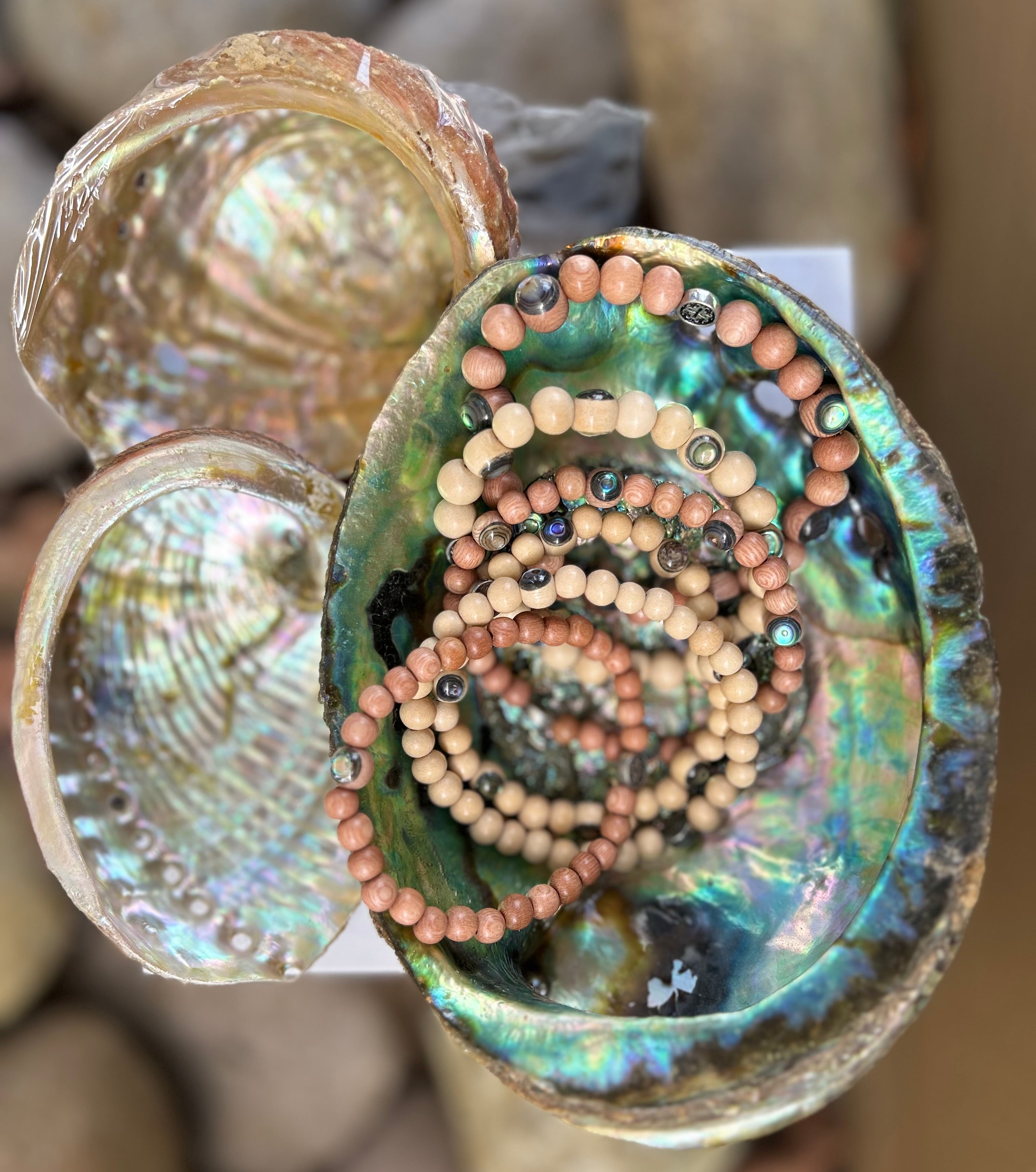 PĀUA MALA – Mala and Mantra